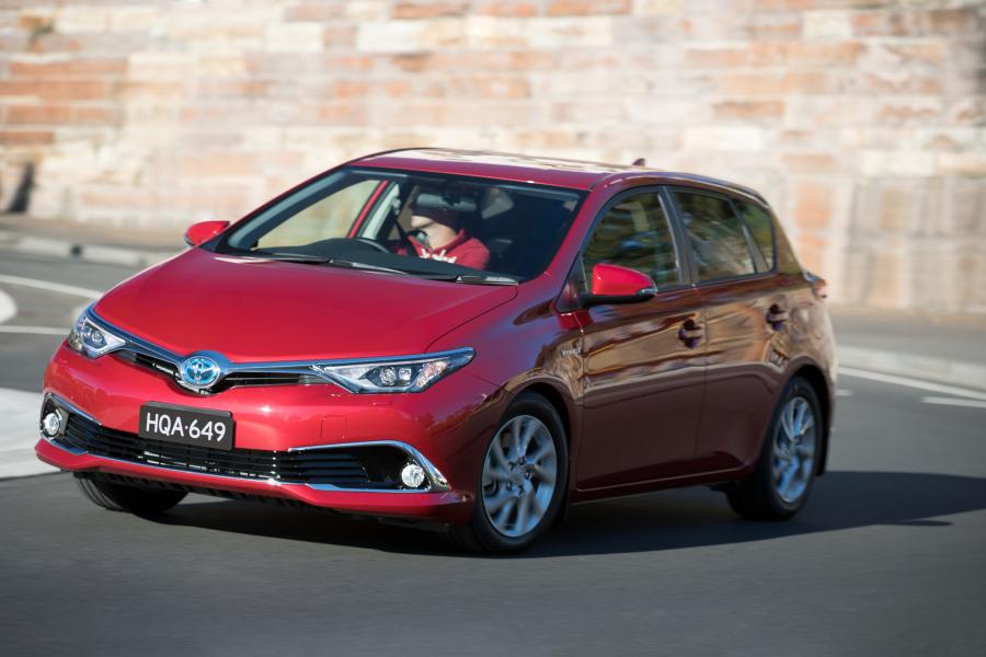  Toyota Corolla Hybrid 2016 года  (AU) (фото 2 из 19)